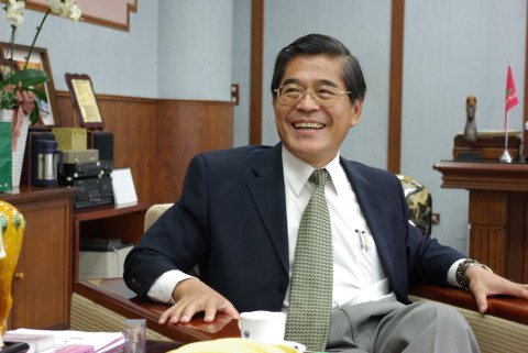 古校長接受教育廣播電台技職紅不讓節目專訪內容