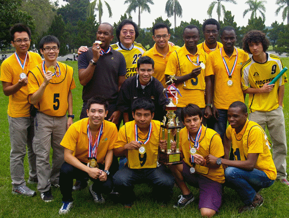 外籍生參加TICA盃競賽奪冠