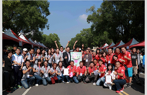 EMBA慈善義賣 為屏東縣弱勢學子助學