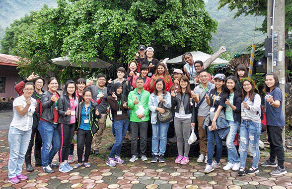 霧台鄉魯凱部落課 外籍生的原鄉文化初體驗