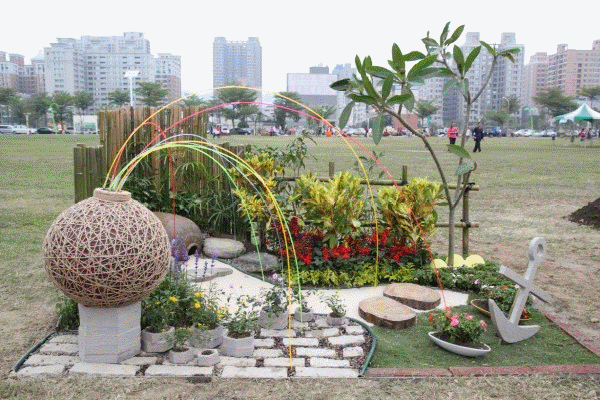 景憩所學生參加2010高雄景觀花藝競賽 榮獲學生組 金獎