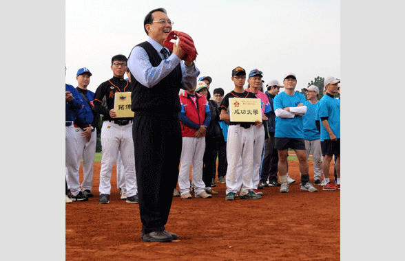 中華民國大專校院教職員工慢速壘球錦標賽在屏科大開打